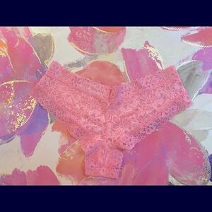 Victoria Secret  sexy  Cheeky Panties Underwear, M